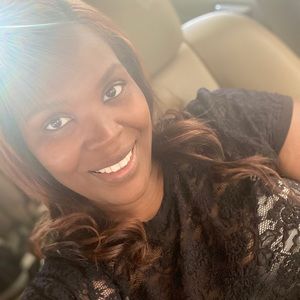 Meet your Posher, Lana